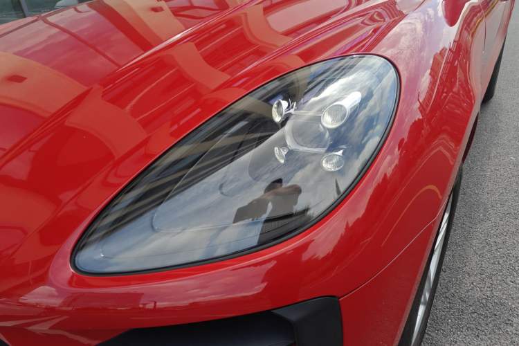 Used Porsche Macan 2018 Macan 2.0T