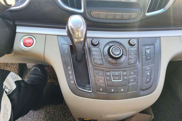 Used Buick GL8 2013 2.4L CT Luxury Business Comfort Edition