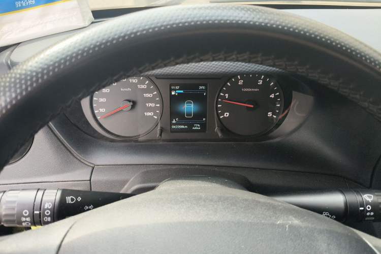 Used Iveco Eurocargo 2021 2.0T Manual Super-Rui Short Wheelbase Low-Roof Side-Hinged Door F1A