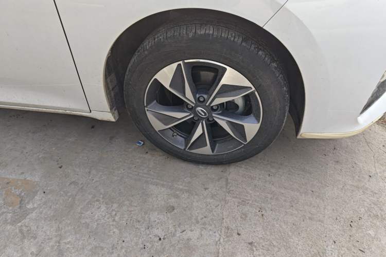 Used GAC Trumpchi M6 2023 PRO 270T DCT Luxury Edition Right Front Wheel Hub