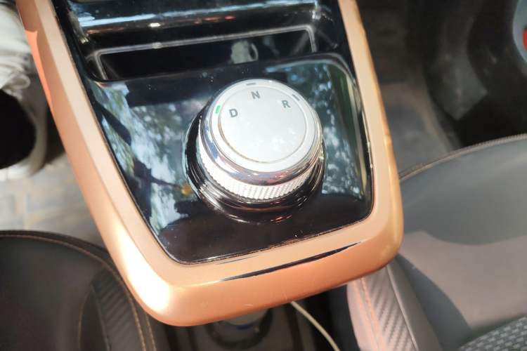 Used Dongfeng NAMMI BOX 2022 Champion Edition Light Wind Version 201KM Standard Model
