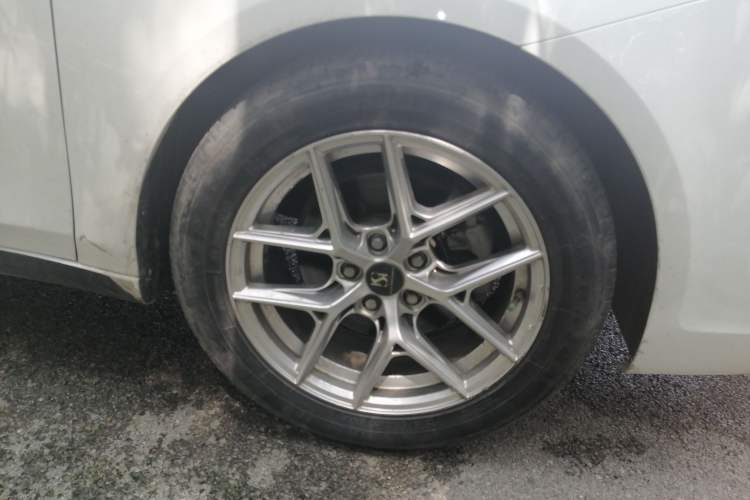 Used Roewe i6 MAX 2020 300TGI Automatic "Swell Cool Smart Drive" Edition