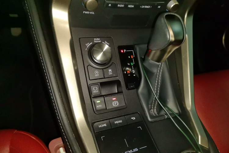 Used Lexus NX 2018 200 Front-Wheel-Drive X-Trail Version China V Standard
