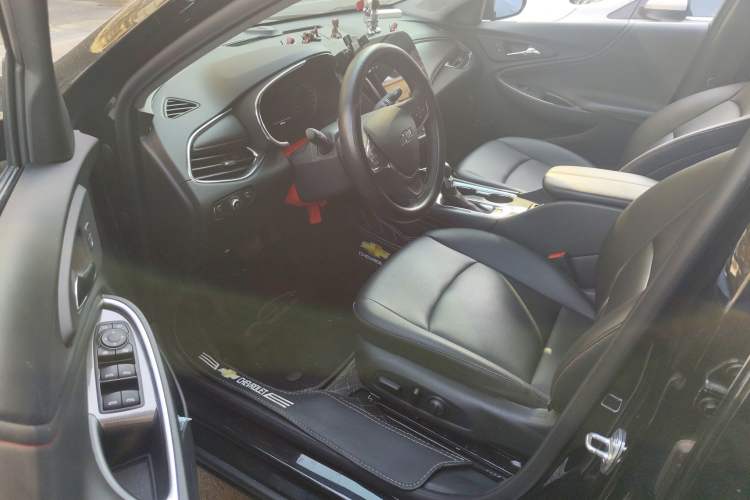 Used Chevrolet Malibu XL 2023 Redline 2.0T Sporty Edition
