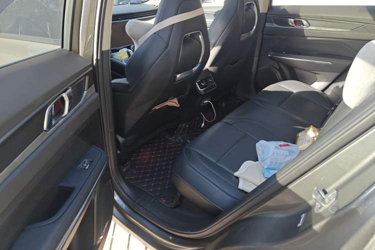 Used Lynk & Co 01 2021 2.0TD Two-Wheel-Drive Pro Trim
