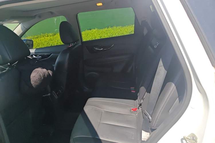 Used Nissan X-Trail 2020 2.0L XL ITS CVT 2WD SmartConnect Comfort Edition Left Rear Seat