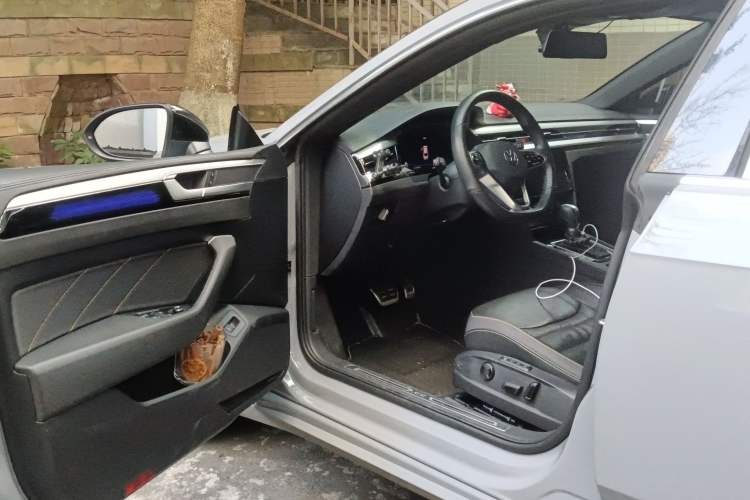 Used Volkswagen FAW-Volkswagen CC 2023 380TSI Striking Edition