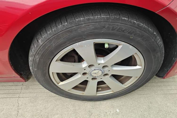 Used Mercedes-Benz C-Class 2013 C 180 CGI Classic Right Front Wheel Hub