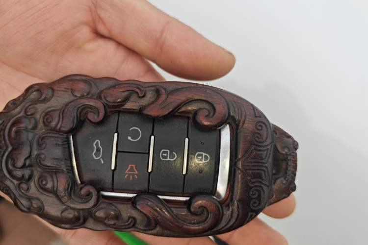 Used GAC Trumpchi M6 2019 270T Automatic Luxury Edition (6-seater) - China V Standard
