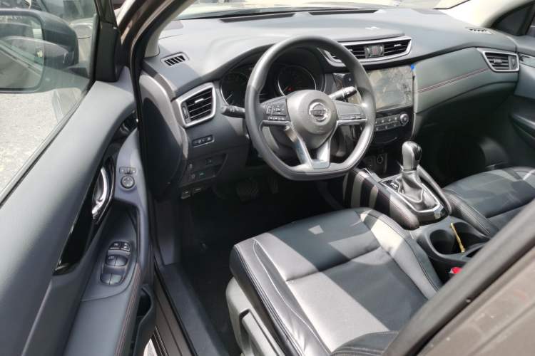 Used Nissan Qashqai 2019 2.0L CVT Smart Enjoyment Version