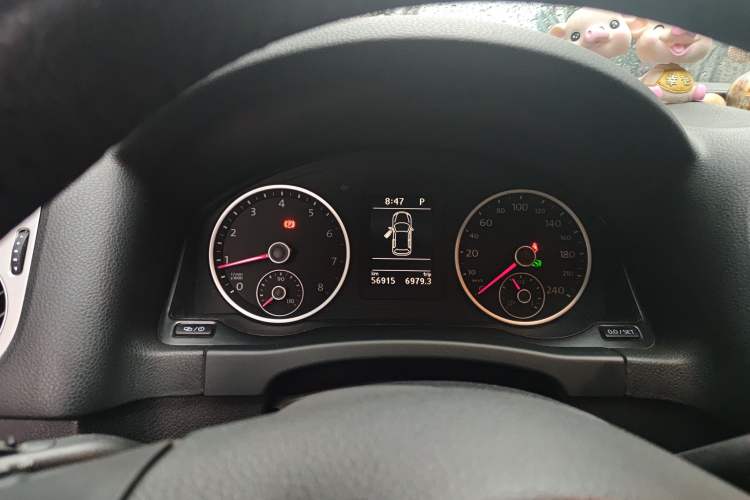 Used Volkswagen Tiguan 2016 280TSI Automatic Two-Wheel Drive Silk Road Comfort Edition Instrument Cluster