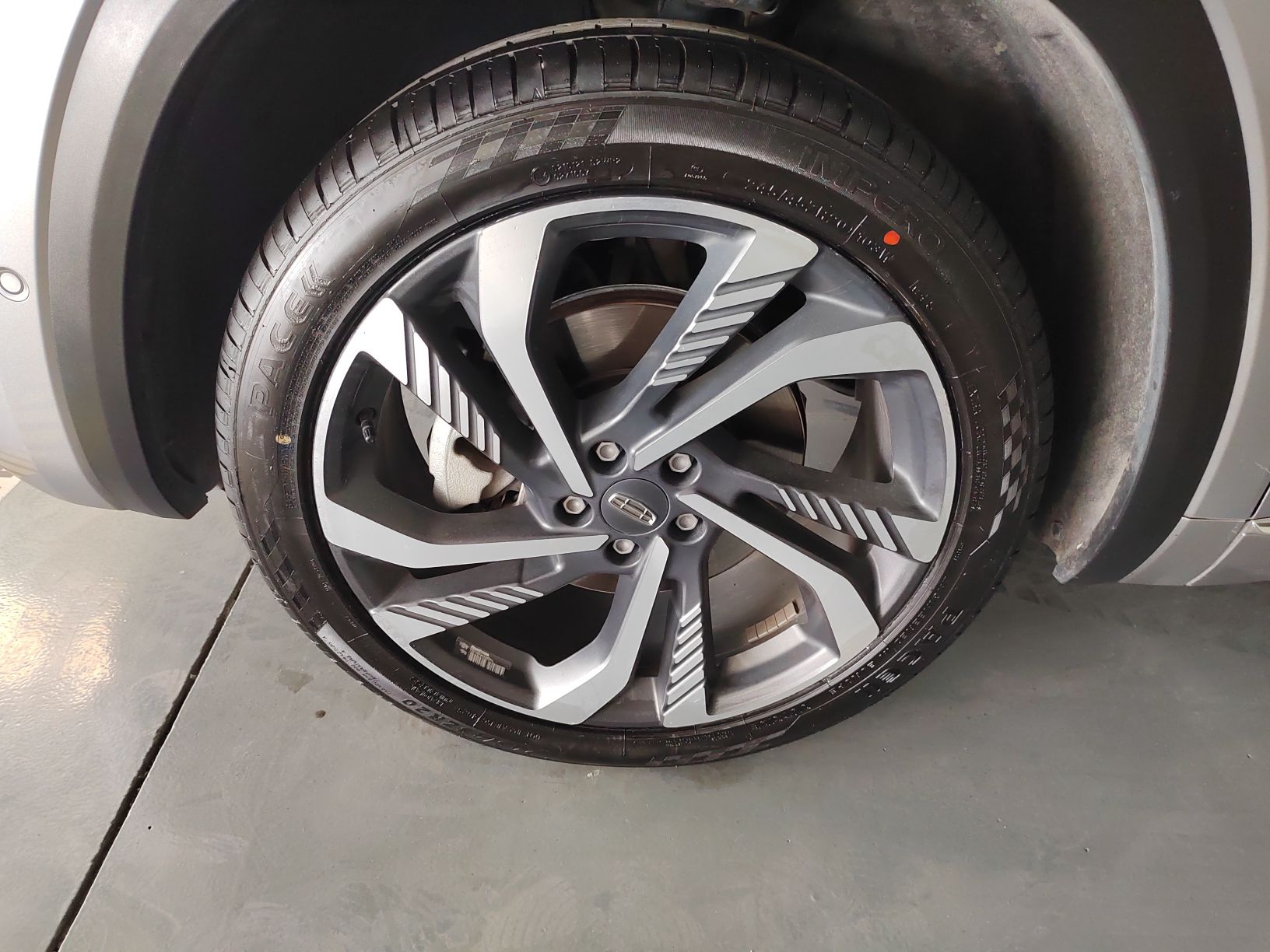 Geely Auto Monjaro L 2021 2.0TD DCT EVO Two-Wheel Drive Smart Luxury Version — снимка 10