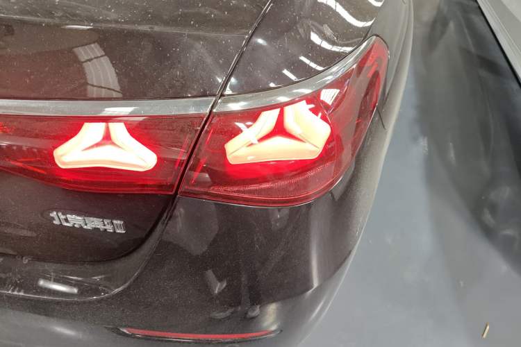 Used Mercedes-Benz E-Class 2025 E 300 L Stylish Model Exterior 3