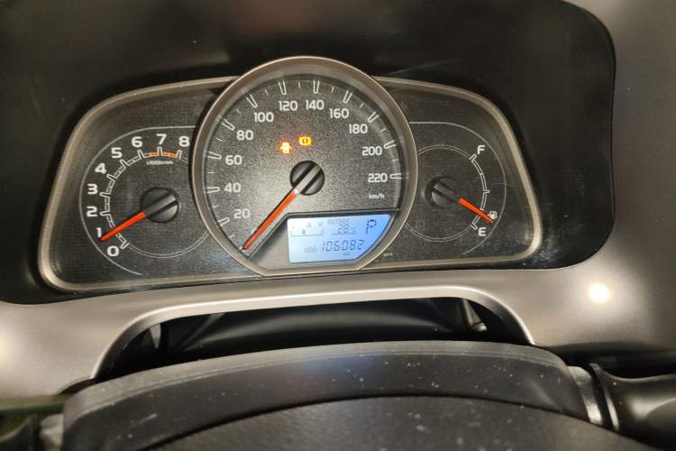 Used Toyota RAV4 2016 2.0L CVT Two-Wheel Drive Fashion Edition China V Standard