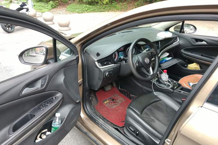 Used Buick Verano 2015 Sedan 20T Dual-Clutch Elite Model Driver Seat