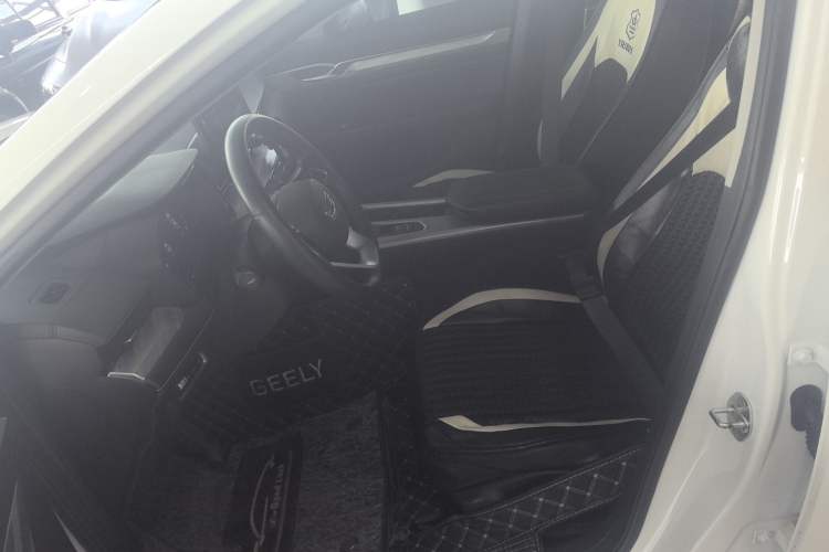 Used Geely Auto Emgrand L HiP 2024 Longteng Edition 1.5TD-DHT Pro 100KM Superior Model
