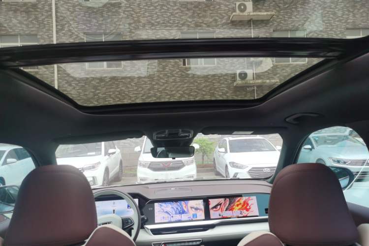 Used Geely Auto Monjaro L 2024 2.0TD High-Power Automatic Two-Wheel Drive Yunqi Version Headliner