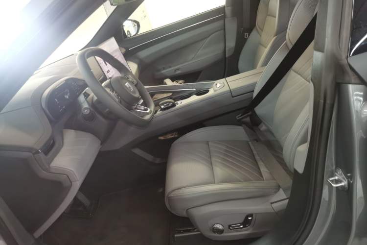 Used Zeekr 001 2025 YOU Edition 100 kWh All-Wheel Drive
