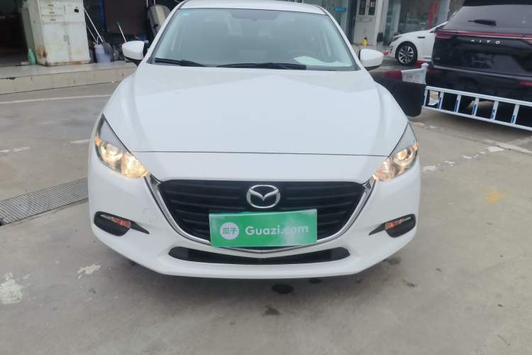 Used Mazda 3 Axela 2017 Sedan 1.5L Automatic Comfort Model Emission Standard China V Front