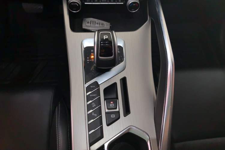 Used Geely Auto Coolray 2019 260T DCT Knight China VI Standard
