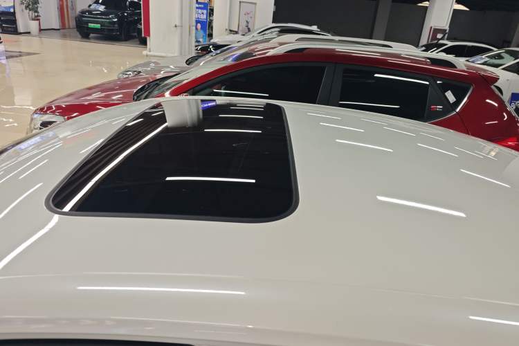 Used Honda Civic 2025 240TURBO CVT SmartFun Pro Roof