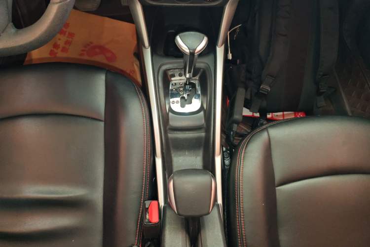 Used Citroen C3-XR 2018 1.6L Automatic Fashion Model Gear Lever
