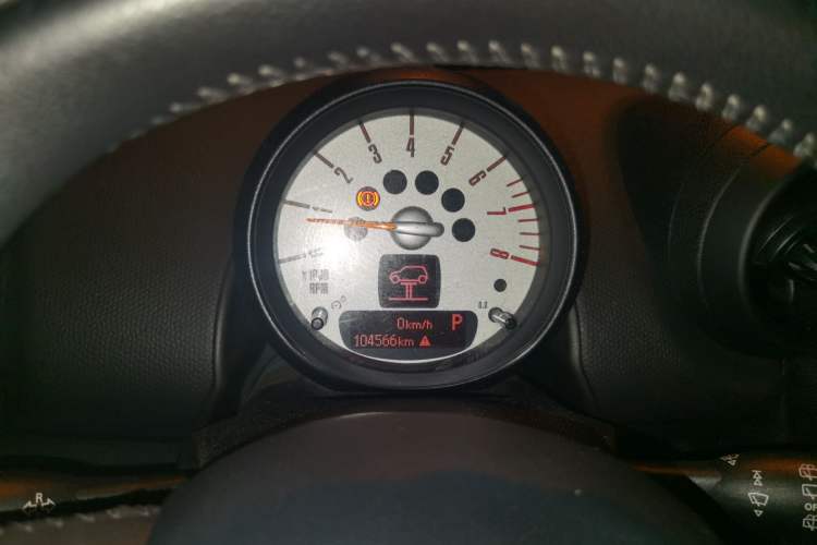 Used MINI Countryman 2013 1.6T COOPER ALL4 Fun Instrument Cluster