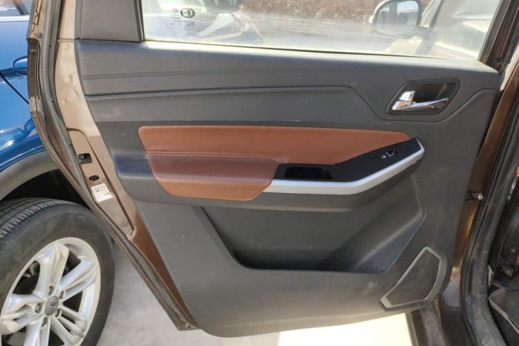 Used BAIC Changhe M70 2017 1.5L manual luxury cabin