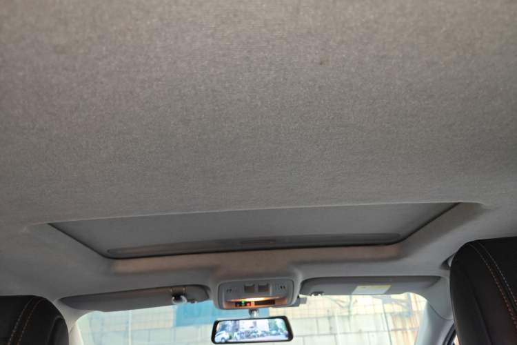 Used Chevrolet Cruze 2017 1.4T Hatchback Dual-Clutch Lingfeng Edition Headliner