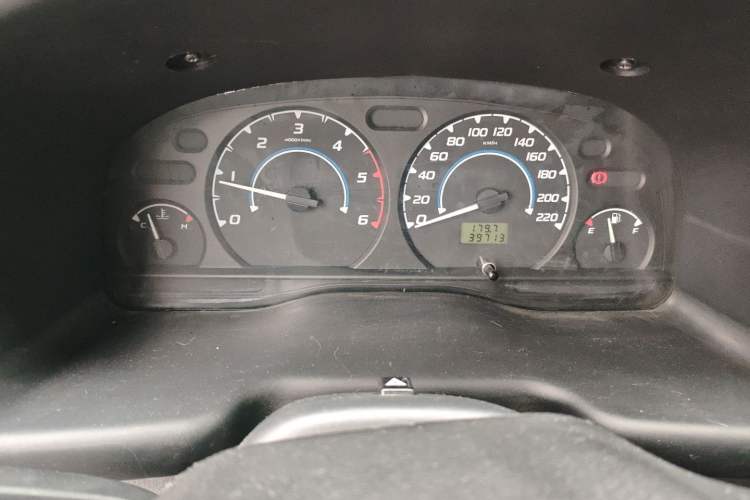 Used JMC Transit 2019 2.8T Commercial Version Short Wheelbase Mid-Roof 6-Seater China VI JX493
