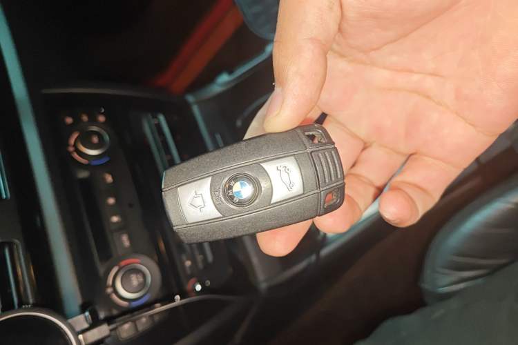 Used BMW X1 2014 sDrive18i Leading Model Vehicle Key