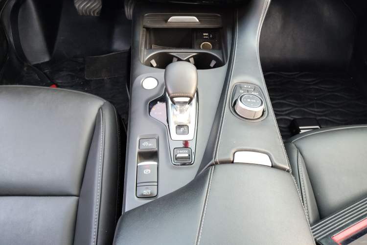 Used Infiniti QX50 2018 2.0T Two-Wheel-Drive Elite Edition