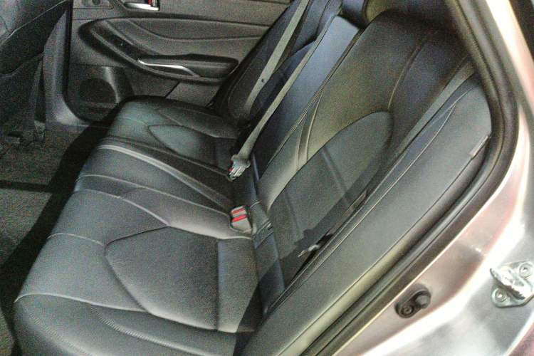 Used Toyota Avalon 2019 2.0L Luxury Edition China VI Standard