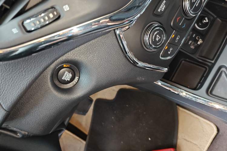 Used Jeep Cherokee 2017 2.4L Leading Smart Edition
