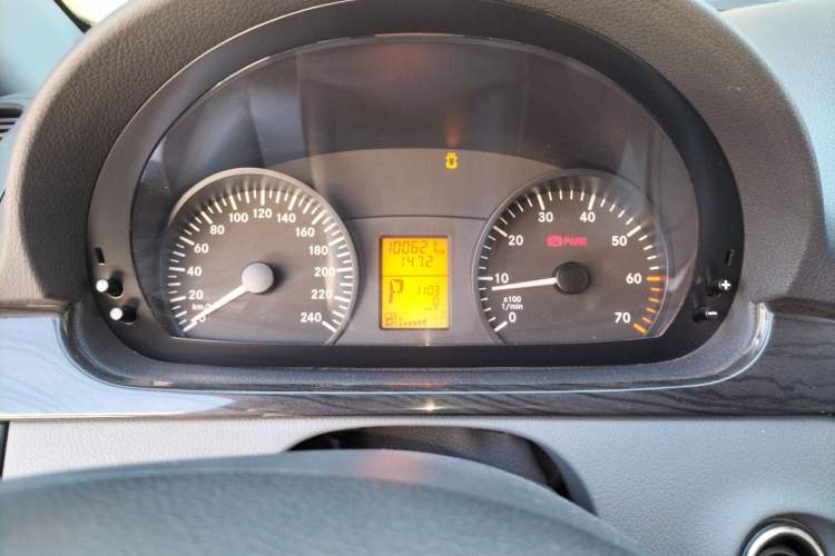 Used Mercedes-Benz Vito 2013 3.0L Elite Edition