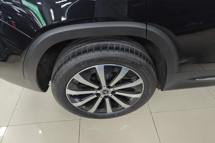 Used Mercedes-Benz GLB 2024 Refresh GLB 220 Fashion Edition Right Rear Wheel Hub