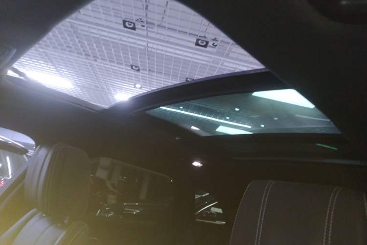 Used Land Rover Range Rover Velar 2022 250 PS Sparkling Heritage Edition