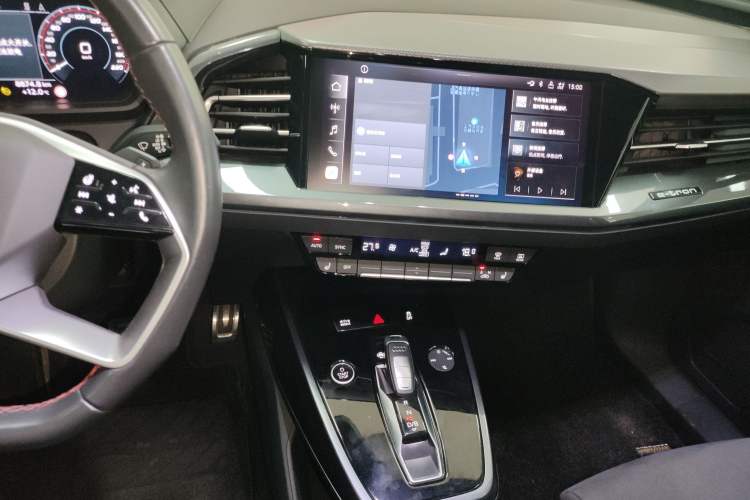 Used Audi Q5 e-tron 2022 50 e-tron quattro Glory Edition Elegant Suit
