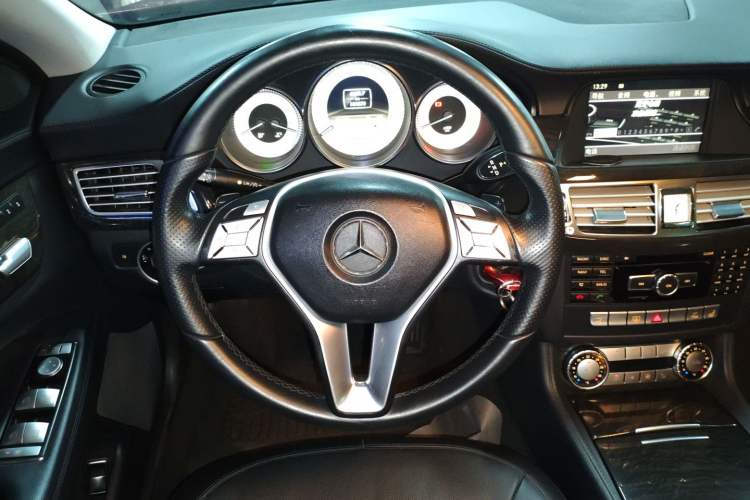 Used Mercedes-Benz CLS 2012 CLS 300 CGI Steering Wheel
