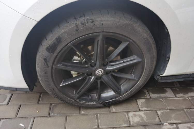 Used Changan UNI-V 2023 1.5T Prestige Model