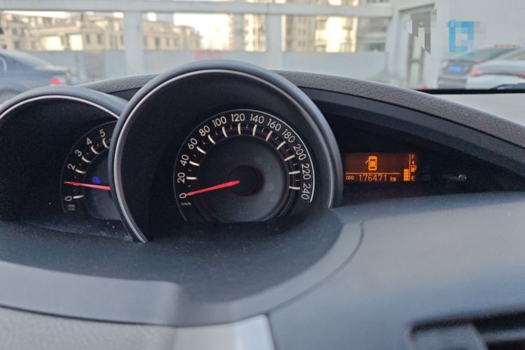 Used Toyota Verso 2014 Starlight 180E CVT Elite Edition
