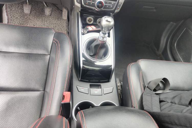 Used Zotye Domy X5 2015 1.5T Manual Supreme Model China IV Standard