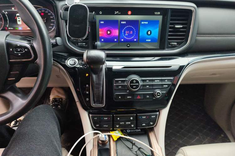 Used GAC Trumpchi M8 2020 Flagship Model 390T Luxury Edition Audio And AC Panel