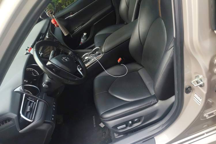 Used Toyota Camry 2019 2.0G Luxury Edition China VI Standard
