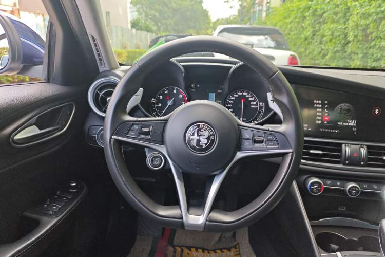 Used Alfa Romeo Giulia 2017 2.0T 280HP Luxury Edition