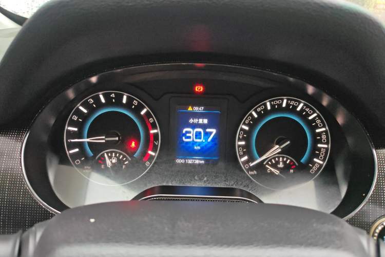 Used Haval H2 2014 1.5T Manual Two-Wheel Drive Elite Edition Instrument Cluster