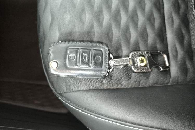 Used Skoda Kamiq 2018 1.5L Manual Comfort Edition China VI Standard Interior 1