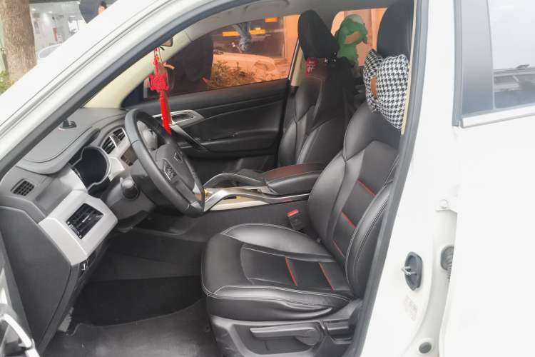 Used Geely Auto Emgrand X7 Sport 2018 1.8TD Automatic Two-Wheel Drive Zhiya Model