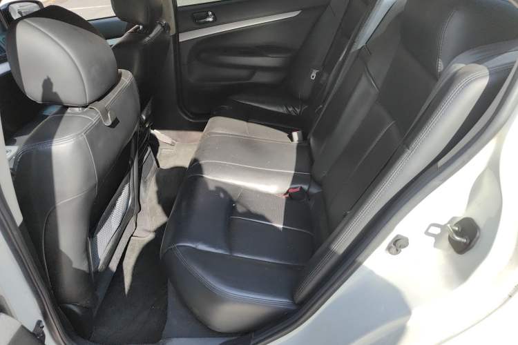 Used Infiniti G Series 2009 G37 Left Rear Seat