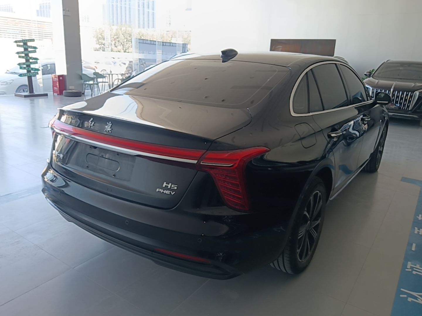 Hongqi H5 PHEV 2025 130 Super Hybrid Version — снимка 6